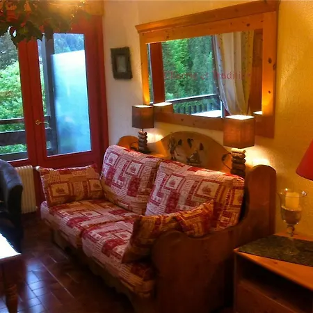 Blanche Neige 1 Apartment *