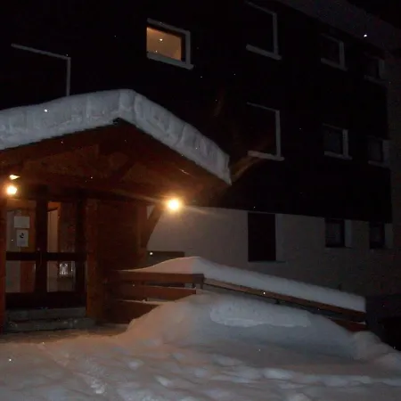 Blanche Neige 1 Apartment *